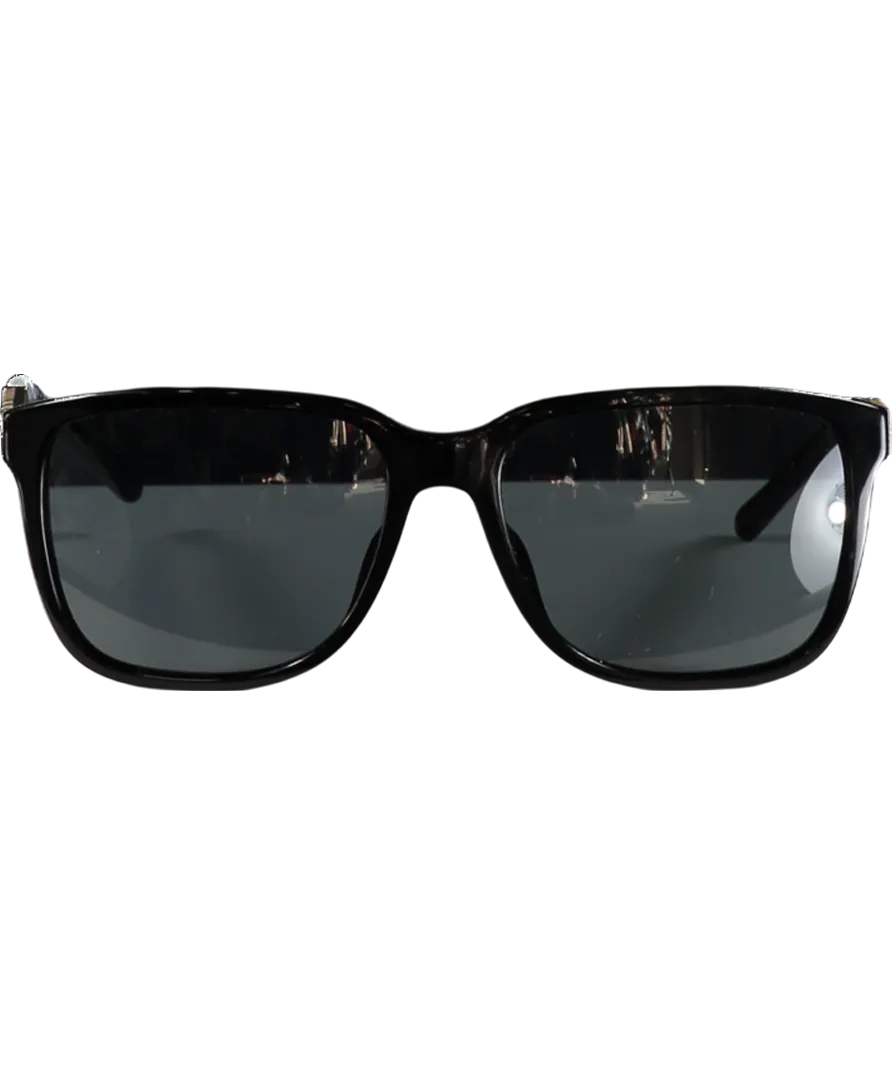 Burberry Black Be4181 Icon Stripe Sunglasses in case