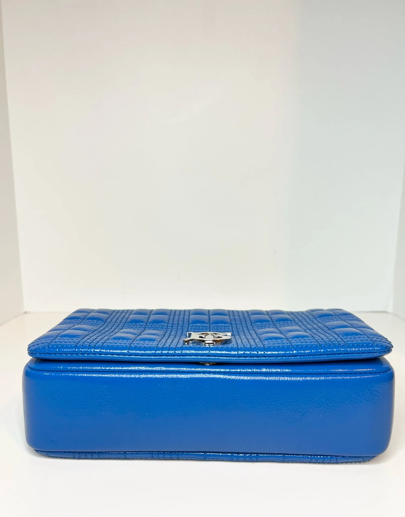Burberry Patent Resin Chain Small Lola Bag in Blue