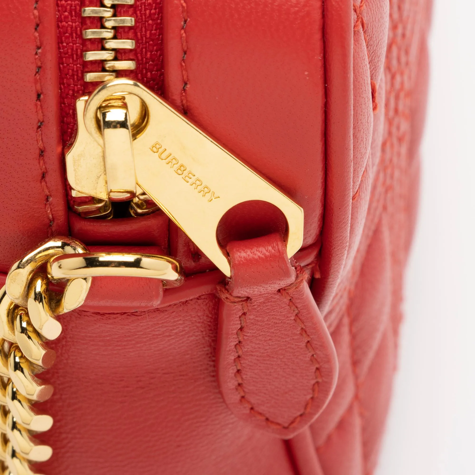 Burberry Quilted Lambskin TB Lola Camera Bag (SHF-G0RyLf)