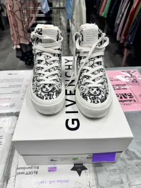 Givenchy Shoe 35 5 With Box and Dust Bags