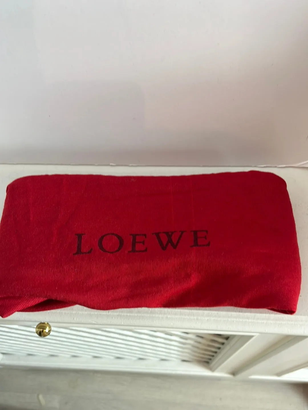 LOEWE. Bolso amazona burdeos