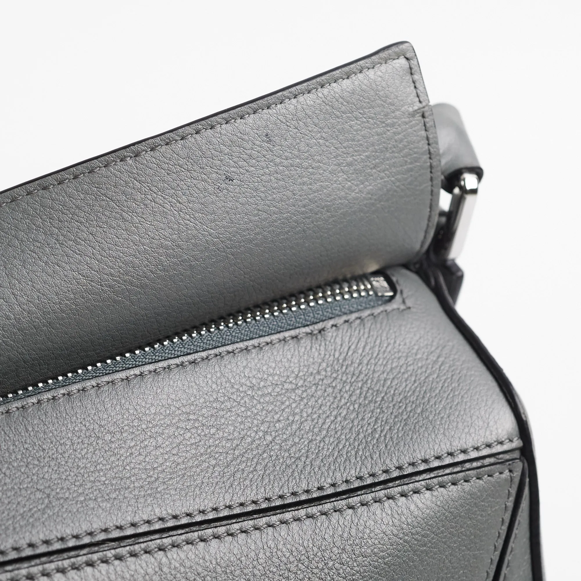 Loewe Puzzle Small Grey