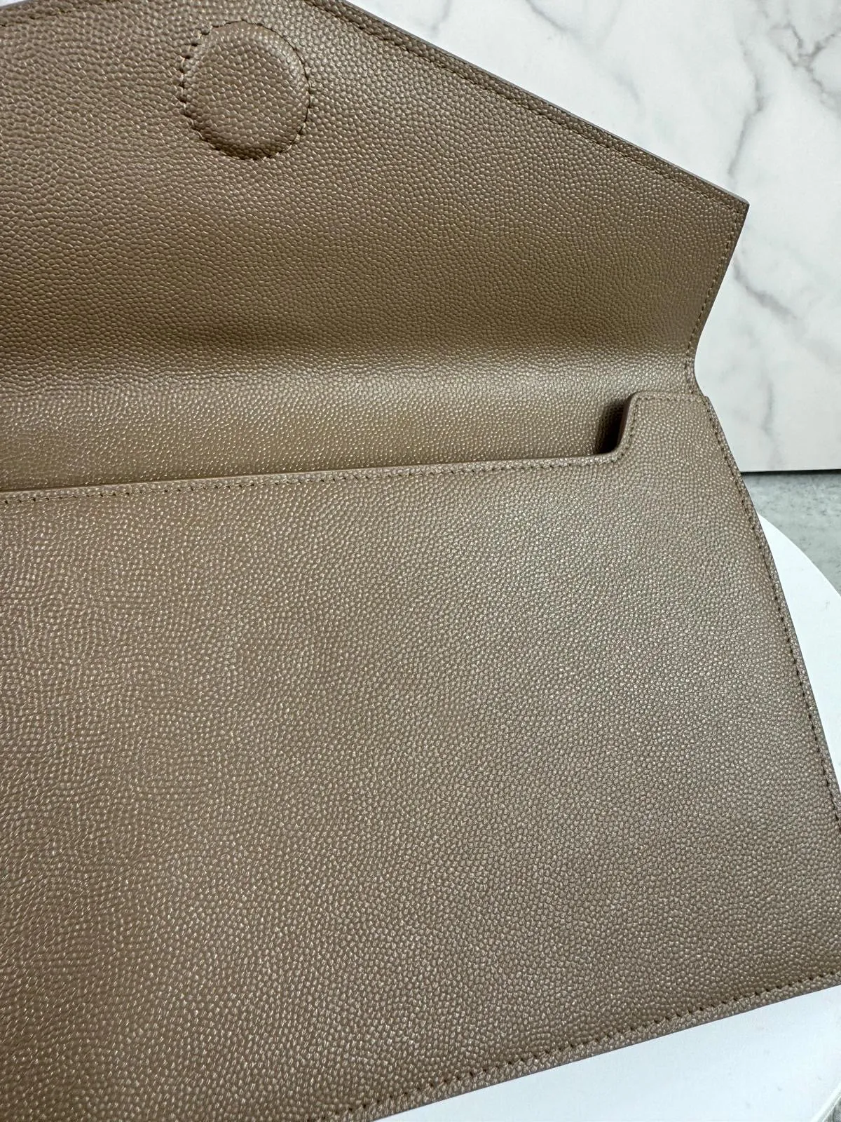 YSL GRAIN DE POUDRE LEATHER UPTOWN POUCH/ CLUTCH