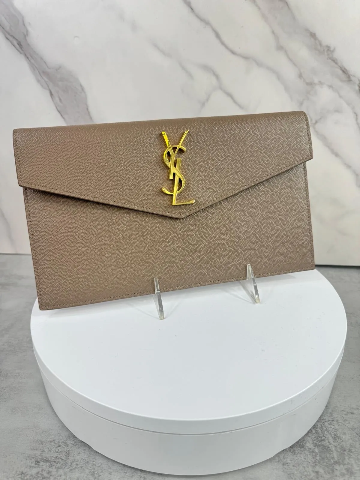 YSL GRAIN DE POUDRE LEATHER UPTOWN POUCH/ CLUTCH